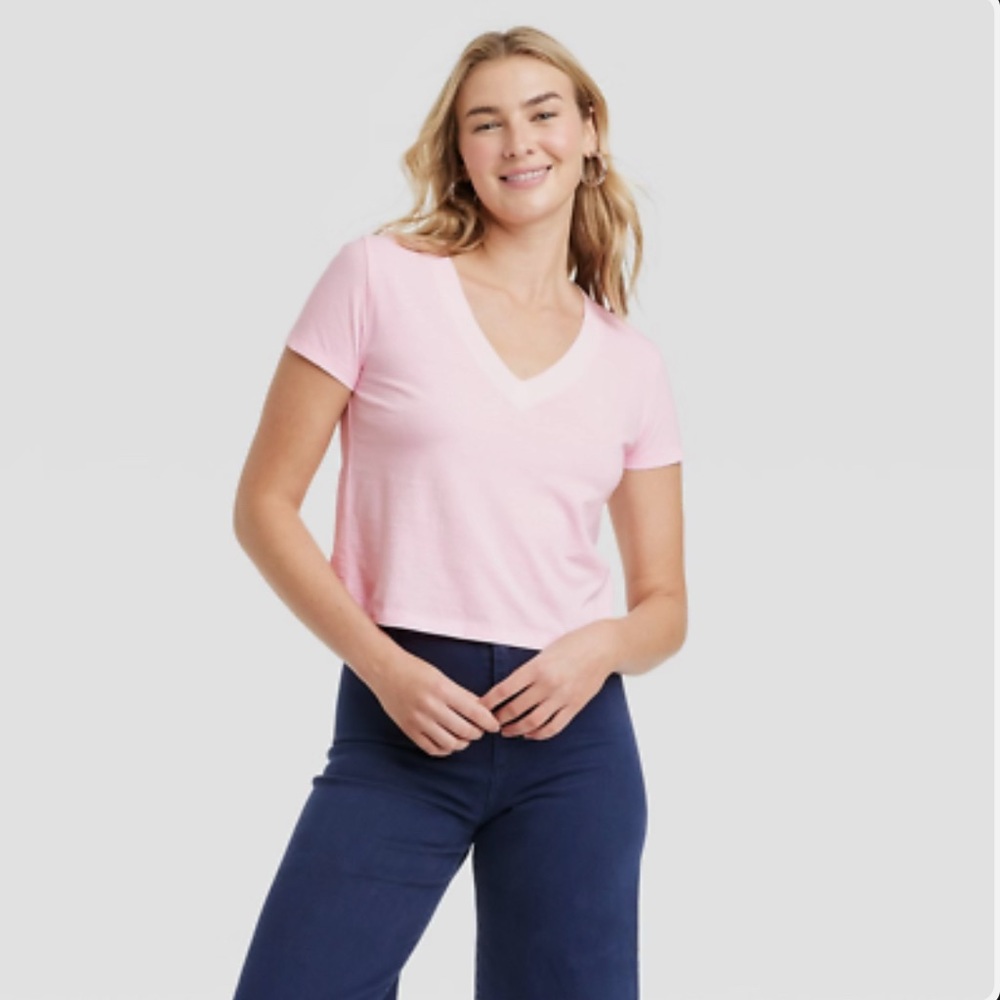 5/$25 Universal Thread Top NWT